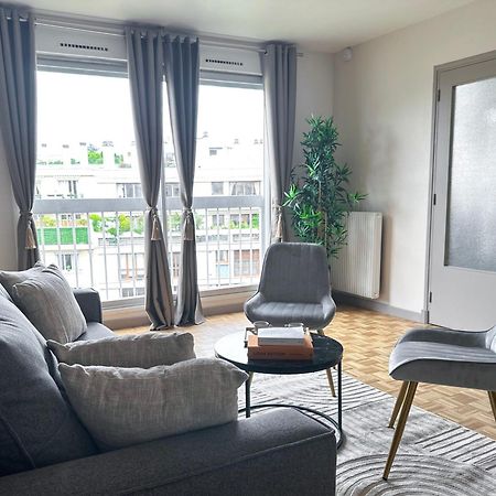 פריז Brand-New Studio With Eiffel Tower View מראה חיצוני תמונה