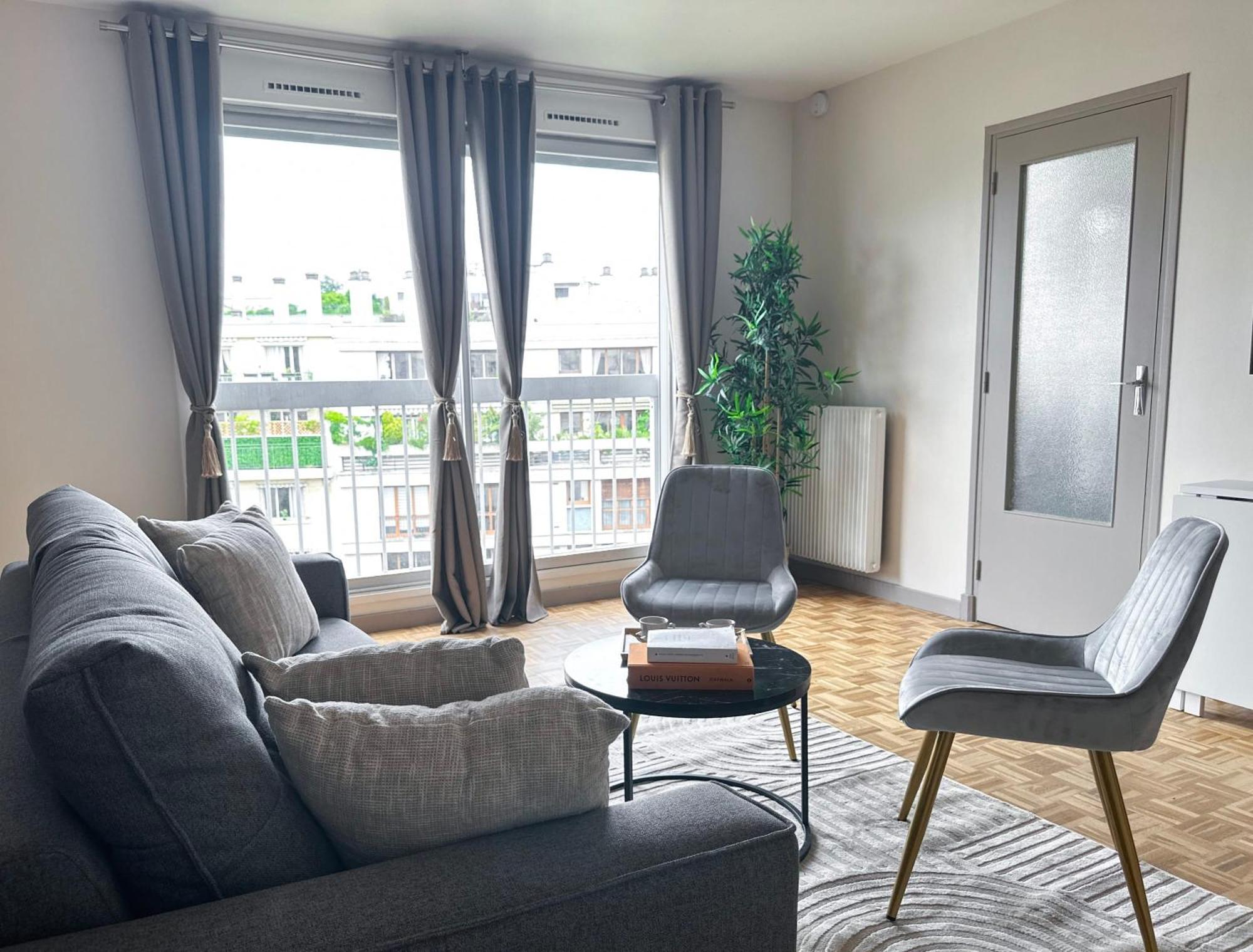 פריז Brand-New Studio With Eiffel Tower View מראה חיצוני תמונה