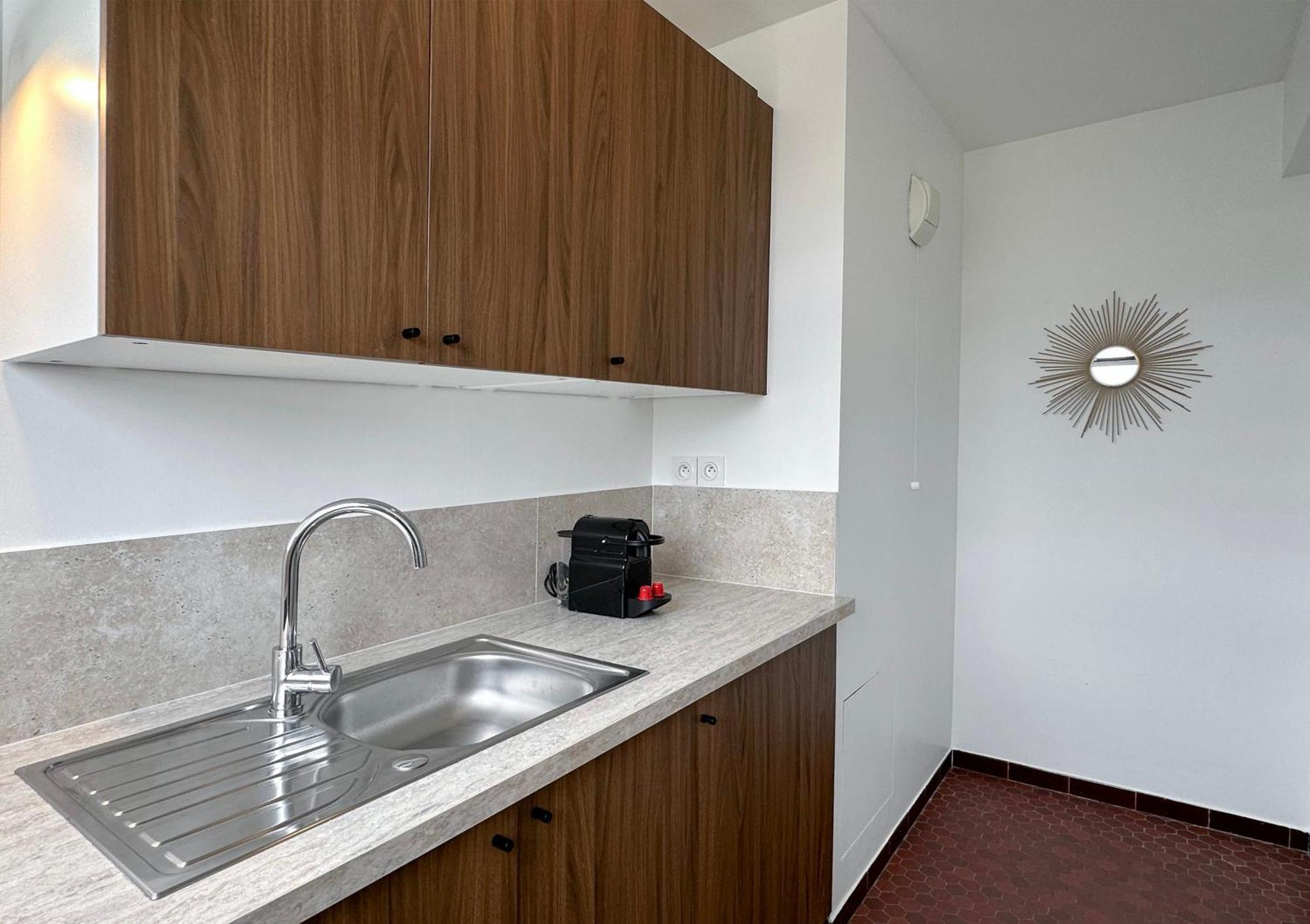 פריז Brand-New Studio With Eiffel Tower View מראה חיצוני תמונה